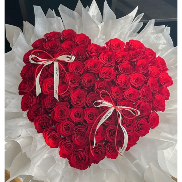 Bouquet Holder | Heart Shaped Rose Arrangement